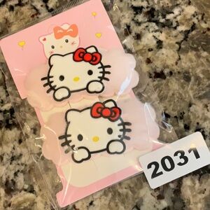 2030 Sanrio Set of 2 Fuzzy Hair Clips